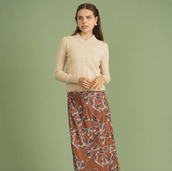 ginger Sweaters - V Neck XS Ginger Cream Knit Sweater